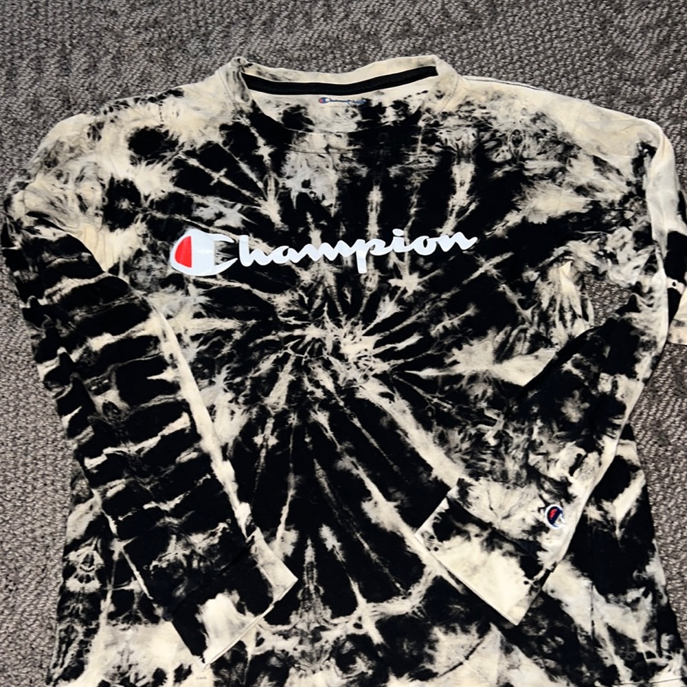 ONE OF A KIND Bleached Champion Long Sleeve